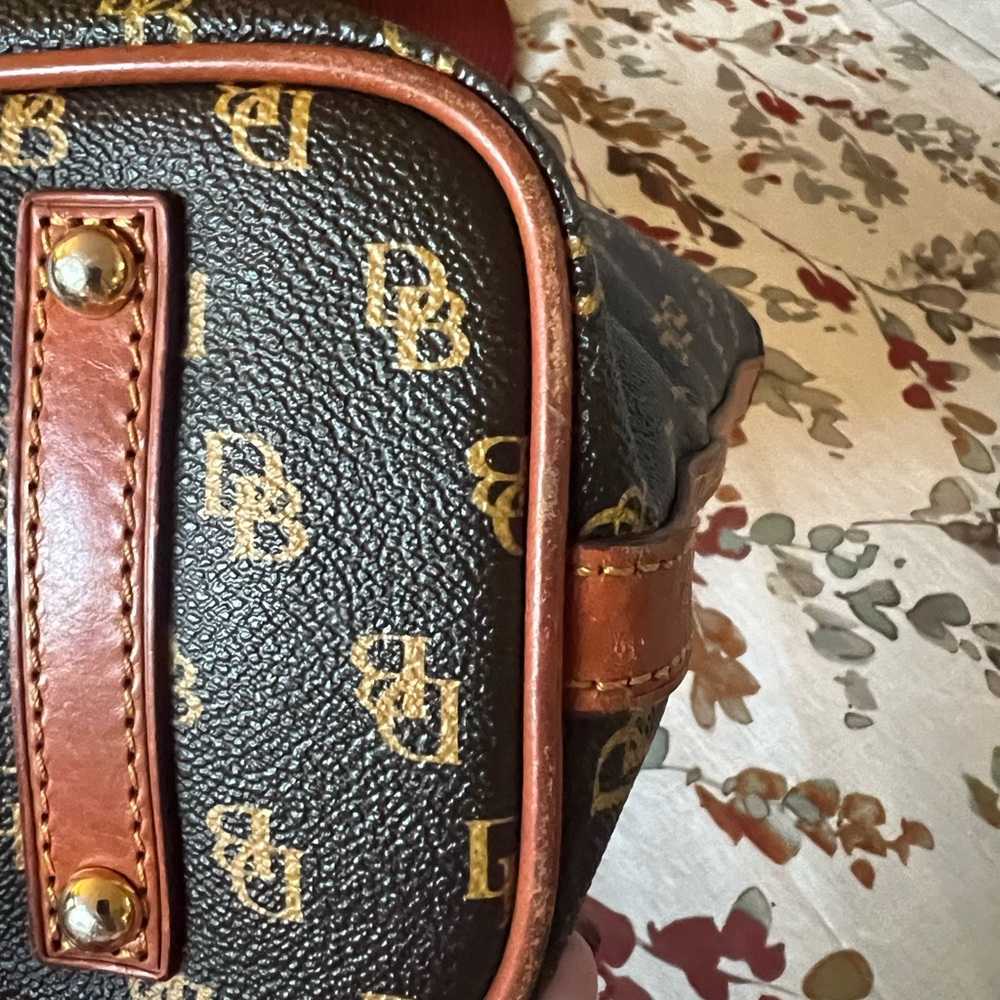 Dooney & Bourke classic tote. Rich t’moro brown canvas with caramel leather trim - Picture 8 of 16